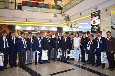 Özdilek Eskişehir'de Gazilere Anlamlı Yemek