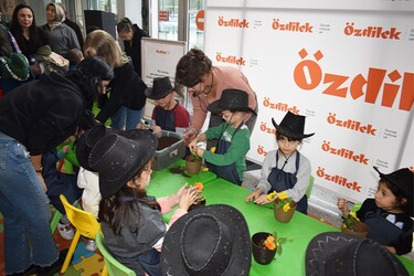 Çocuklar Özdilek Eskişehir'de Minik Bahçıvanlar Atölyesi İle Eğlendi