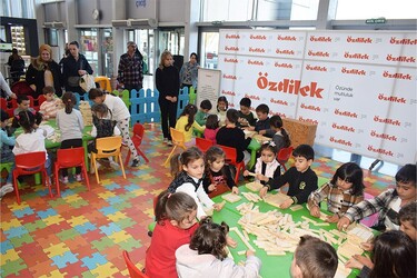 Çocuklar Hayallerini Özdilek Eskişehir'de İnşa Etti