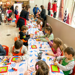 Özdilek İzmir Yeni Yılı Coşkuyla Karşıladı