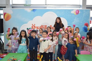 Özdilek Eskişehir’de Eğlenceli Çorap Kukla Atölyesi