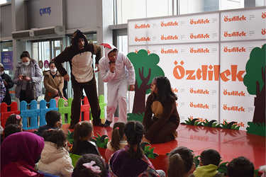 Özdilek Eskişehir’ de Bremen Mızıkacıları Çocuk Tiyatrosu