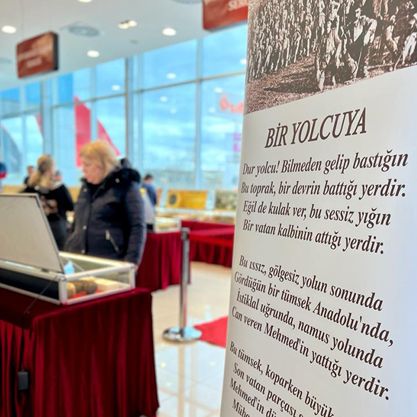 Özdilek Yalova'da Çanakkale Sergisi Büyük İlgi Gördü
