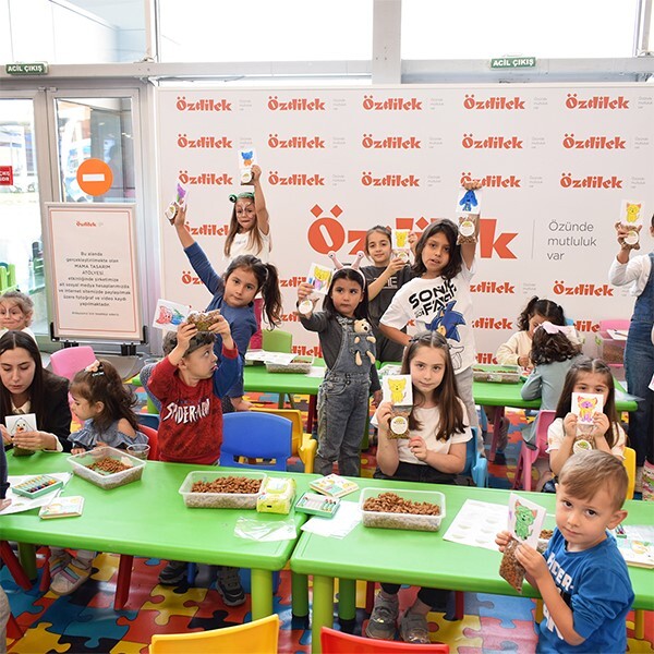 Özdilek Eskişehir'de Hayvanları Koruma Gününe Özel Atöye