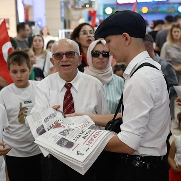 Özdilek Turgutlu’da Cumhuriyetimizin 100. Yıl Coşkusu