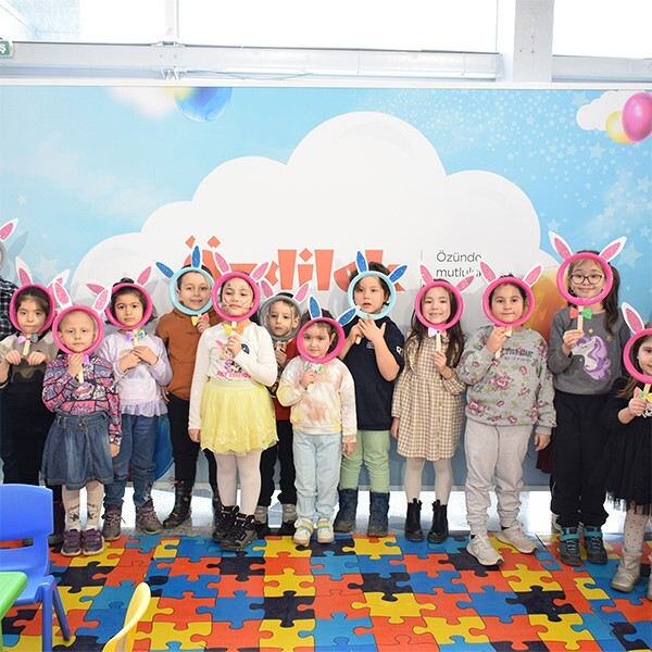 Özdilek Eskişehir’de Çocuklar Maske Atölyesinde Eğlendi