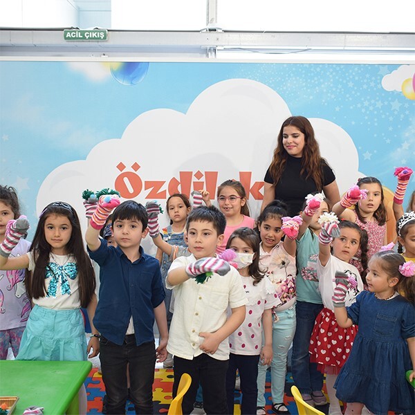 Özdilek Eskişehir’de Eğlenceli Çorap Kukla Atölyesi