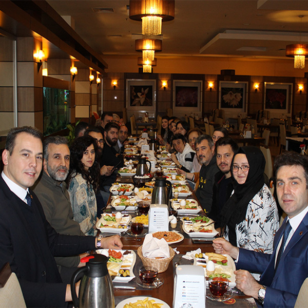 Özdilek Yalova Çalışan Gazeteciler Günü’nü Kutladı